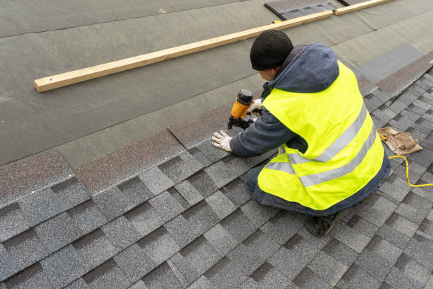 Best Commercial Roofing Services  in De Pere, WI